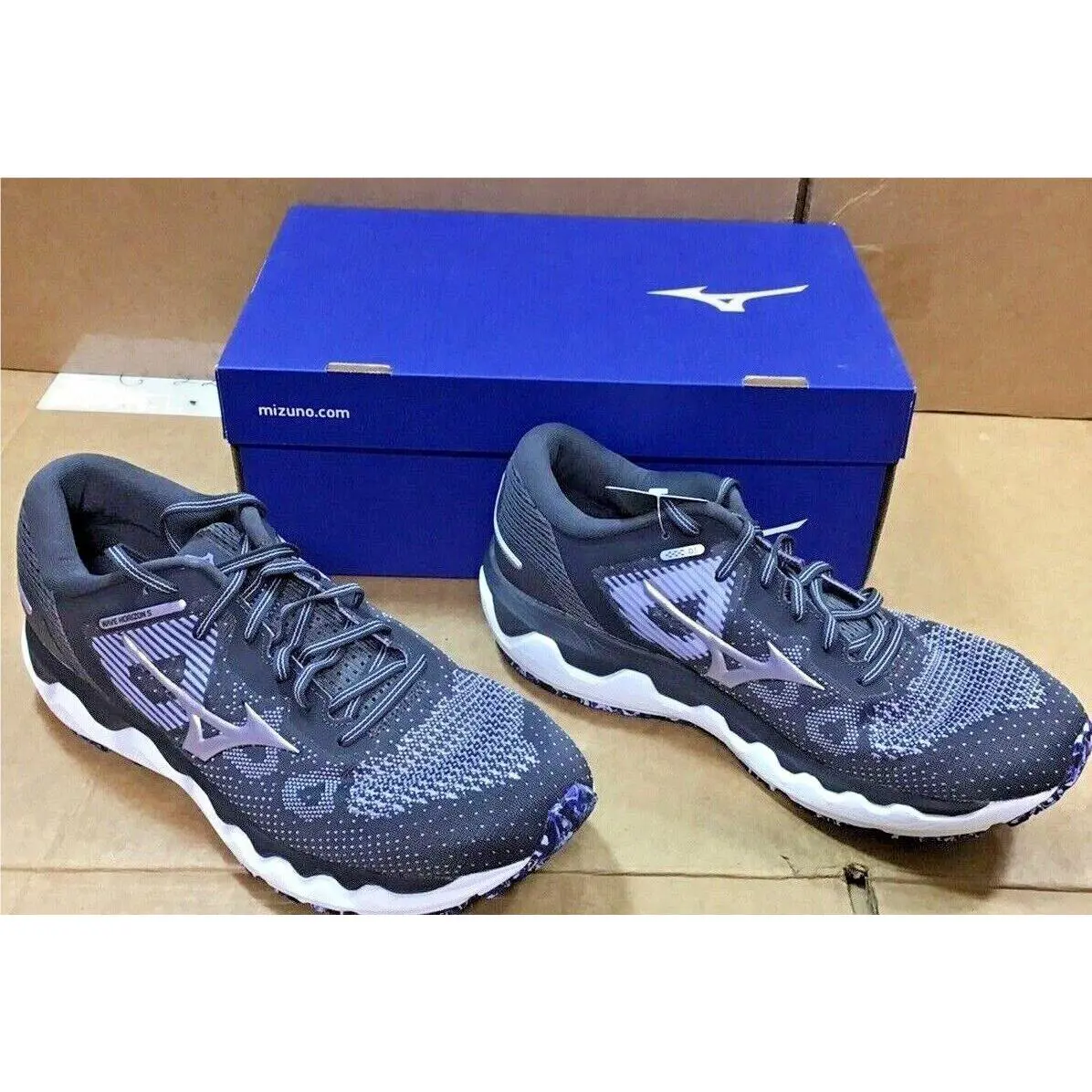 Mizuno shoes - Horizon 5 - Horizon - Violet-platinum Gold 1