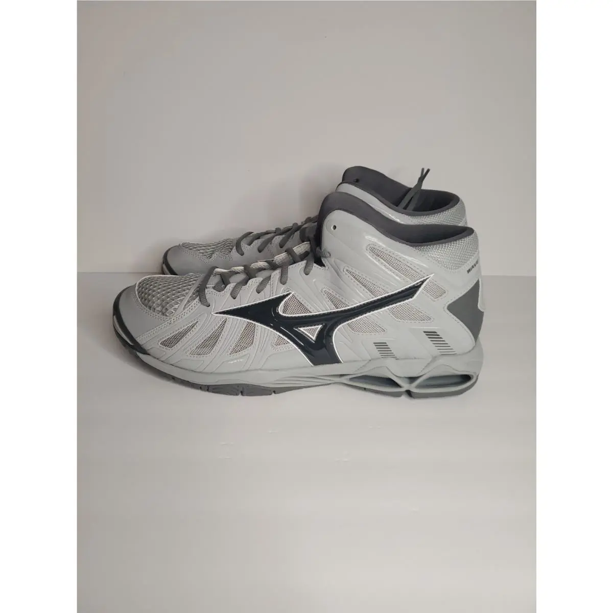 Mizuno shoes - Mizuno Wave Tornado X2 - Wave Tornado - Gray (UPC: 889961177439) 0