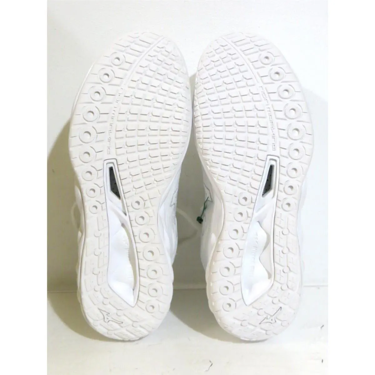 Mizuno shoes - White (UPC: 889961460340) 4