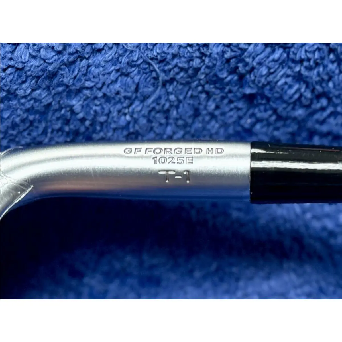 Mizuno  2