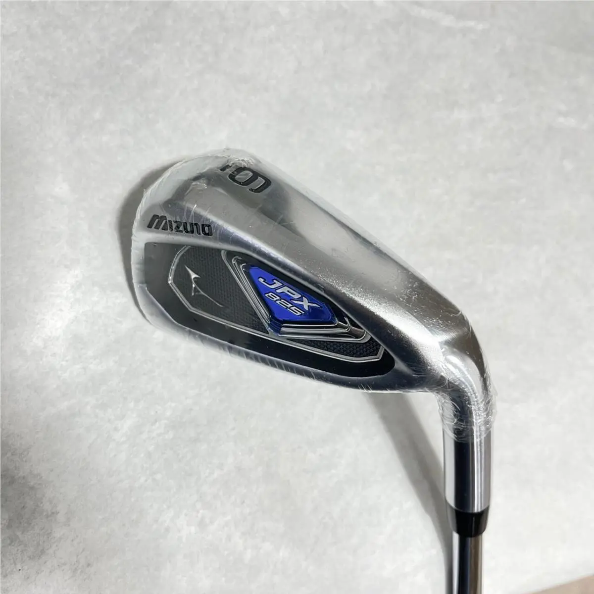 Mizuno  0