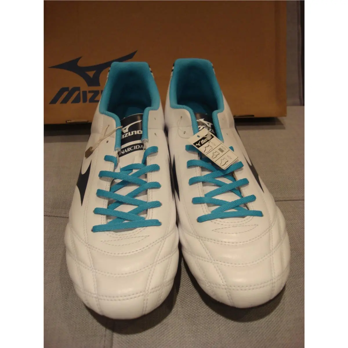 Mizuno shoes - White / Blue (UPC: 5051686869646) 0