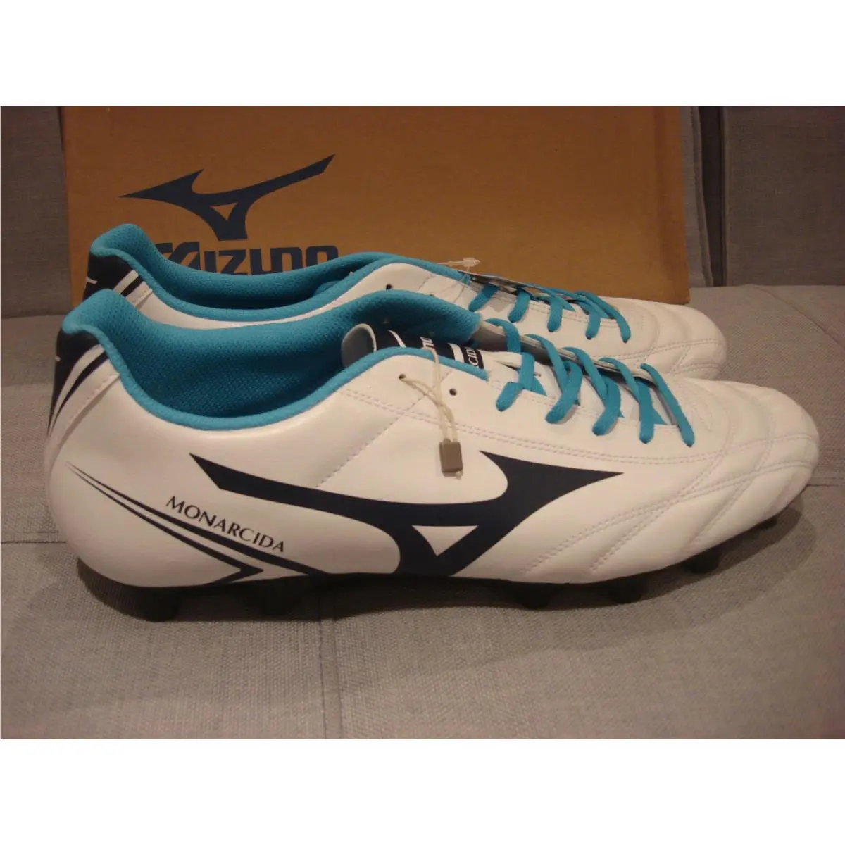 Mizuno shoes - White / Blue (UPC: 5051686869646) 1