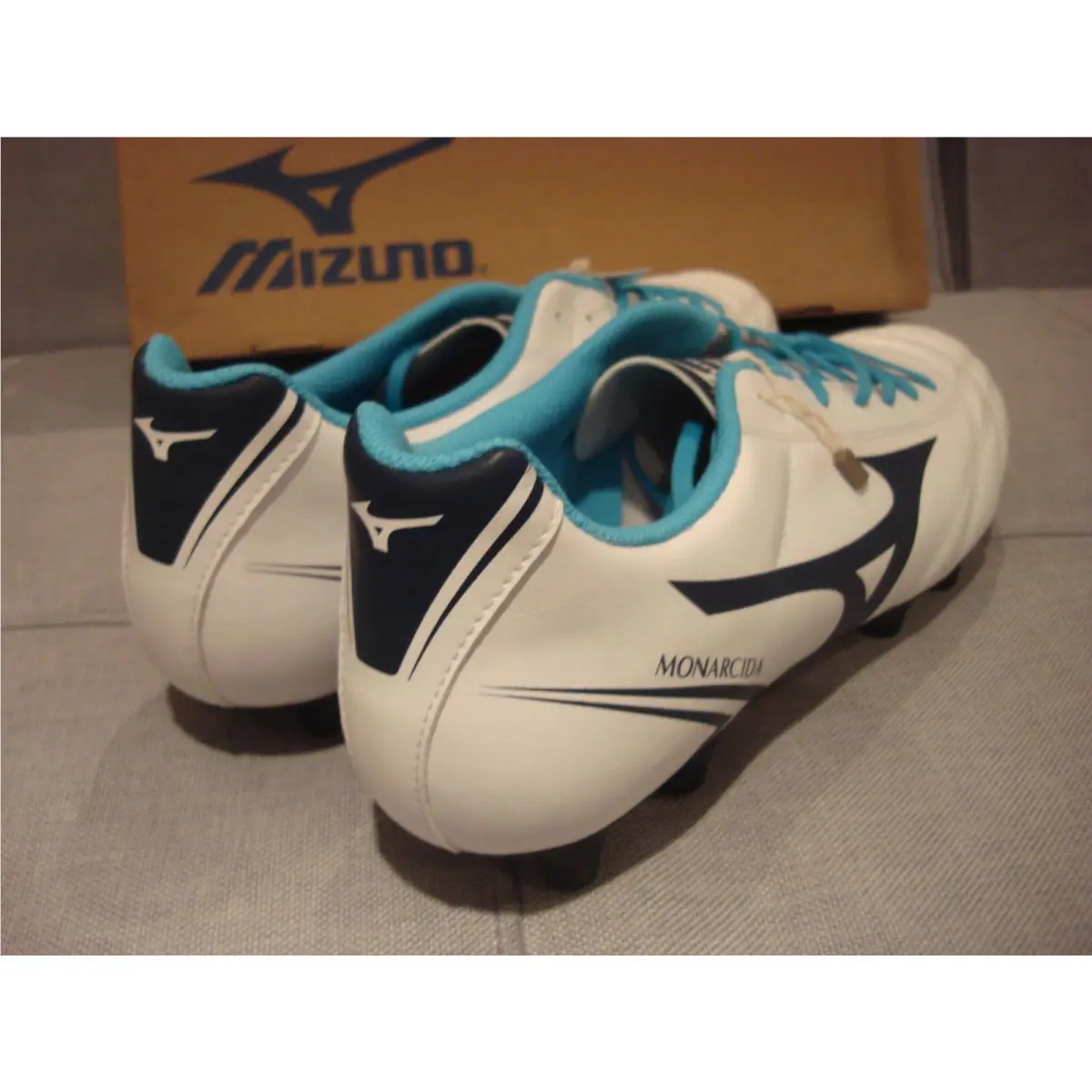 Mizuno shoes - White / Blue (UPC: 5051686869646) 2
