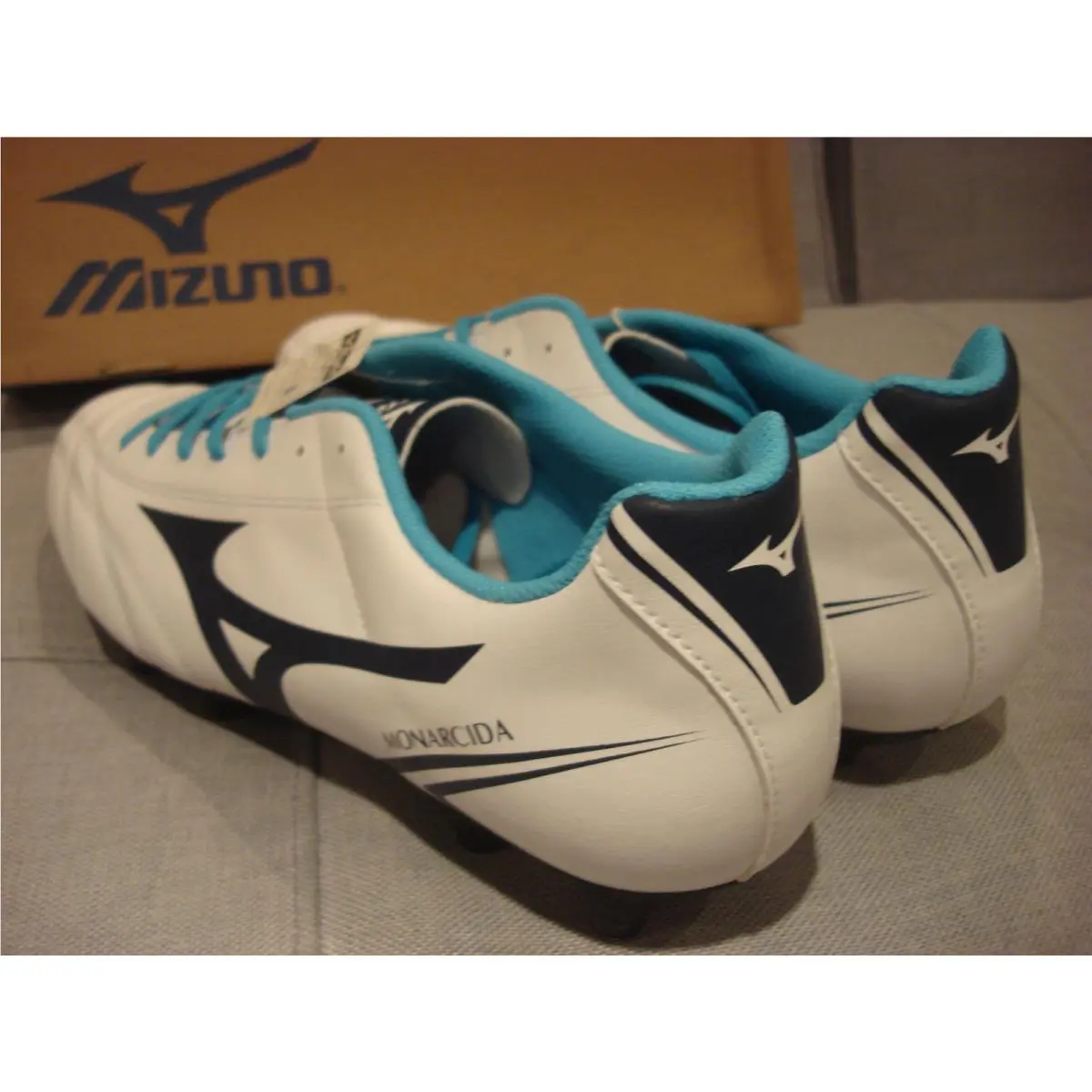 Mizuno shoes - White / Blue (UPC: 5051686869646) 4