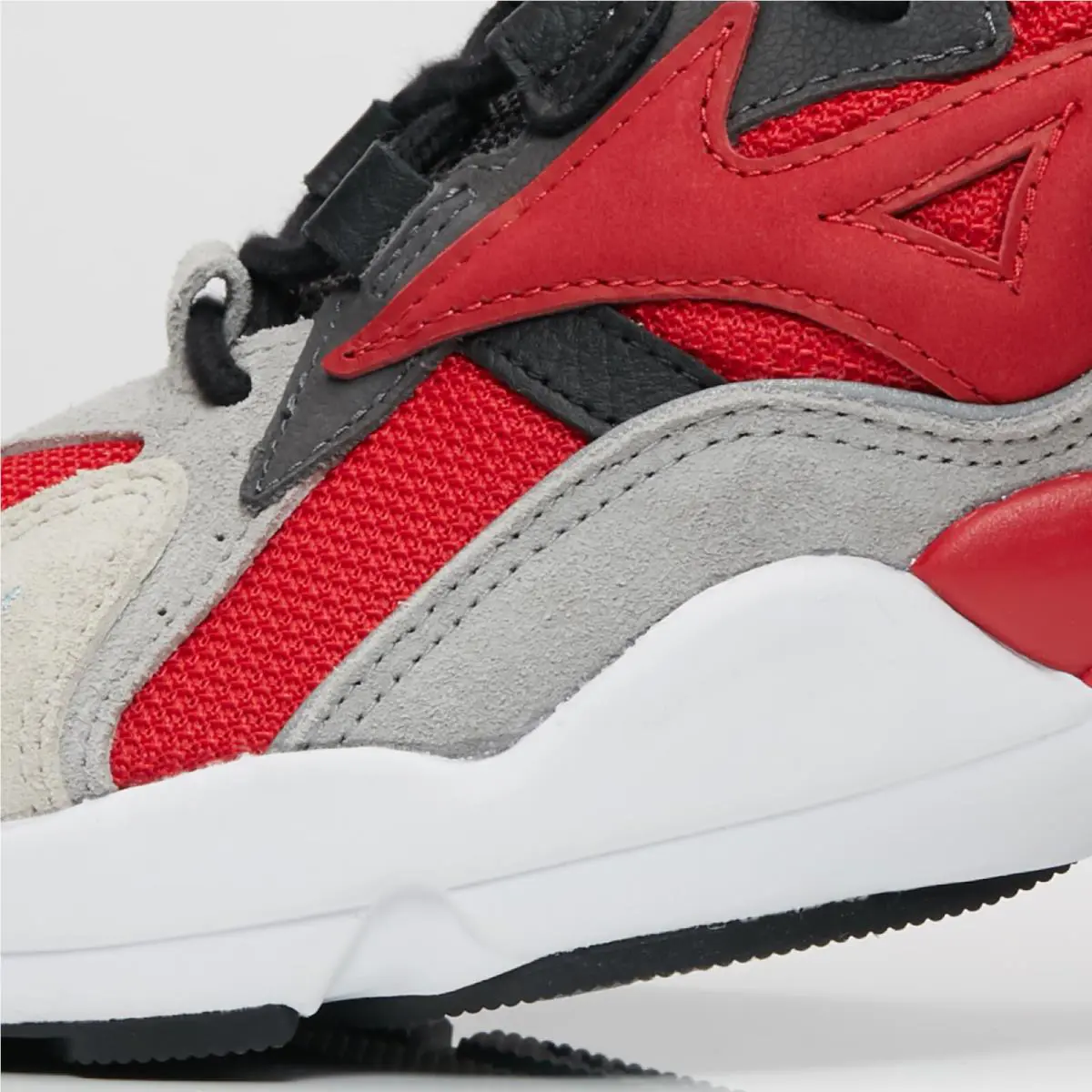 Mizuno shoes - Mizuno Wave Rider 1 Phoenix - GD180162 - Black/White/Red 3