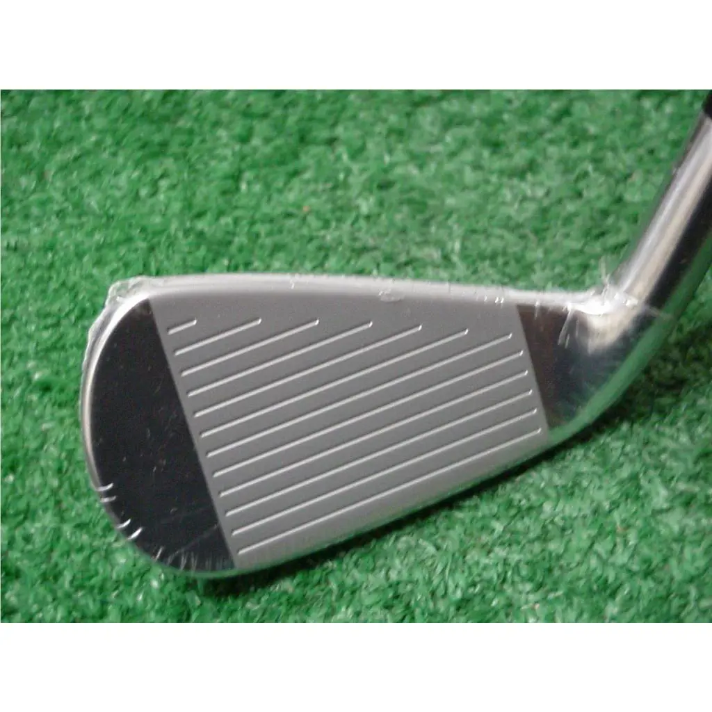 Mizuno  - 225 1