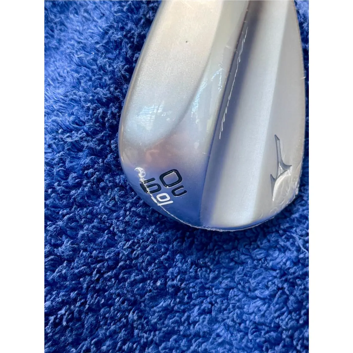 Mizuno  0