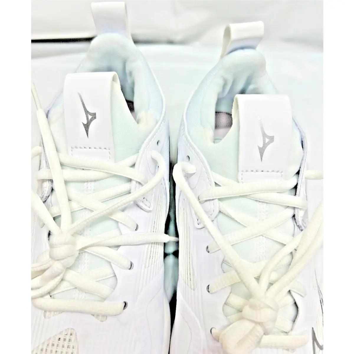 Mizuno shoes - White (UPC: 889961648908) 1