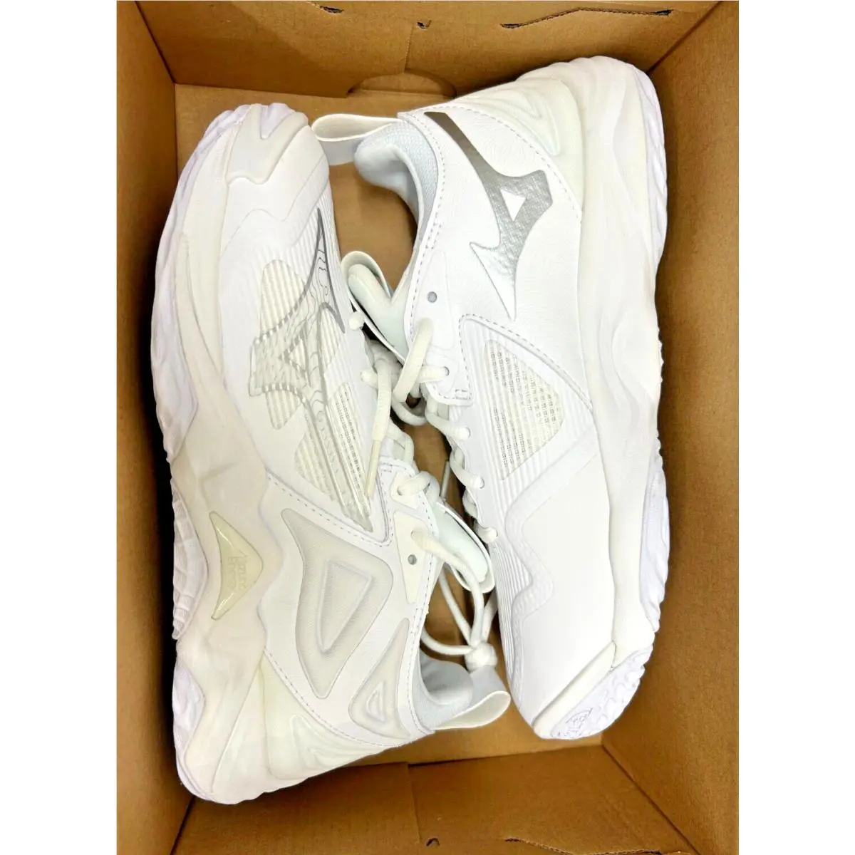 Mizuno shoes - White (UPC: 889961648908) 4