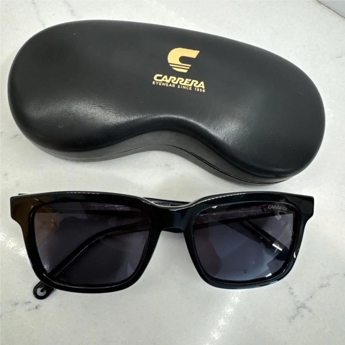 251/S Black Rimmed Sunglasses Women’s 53 18 145 Italy W Case UV Prot by Carrera