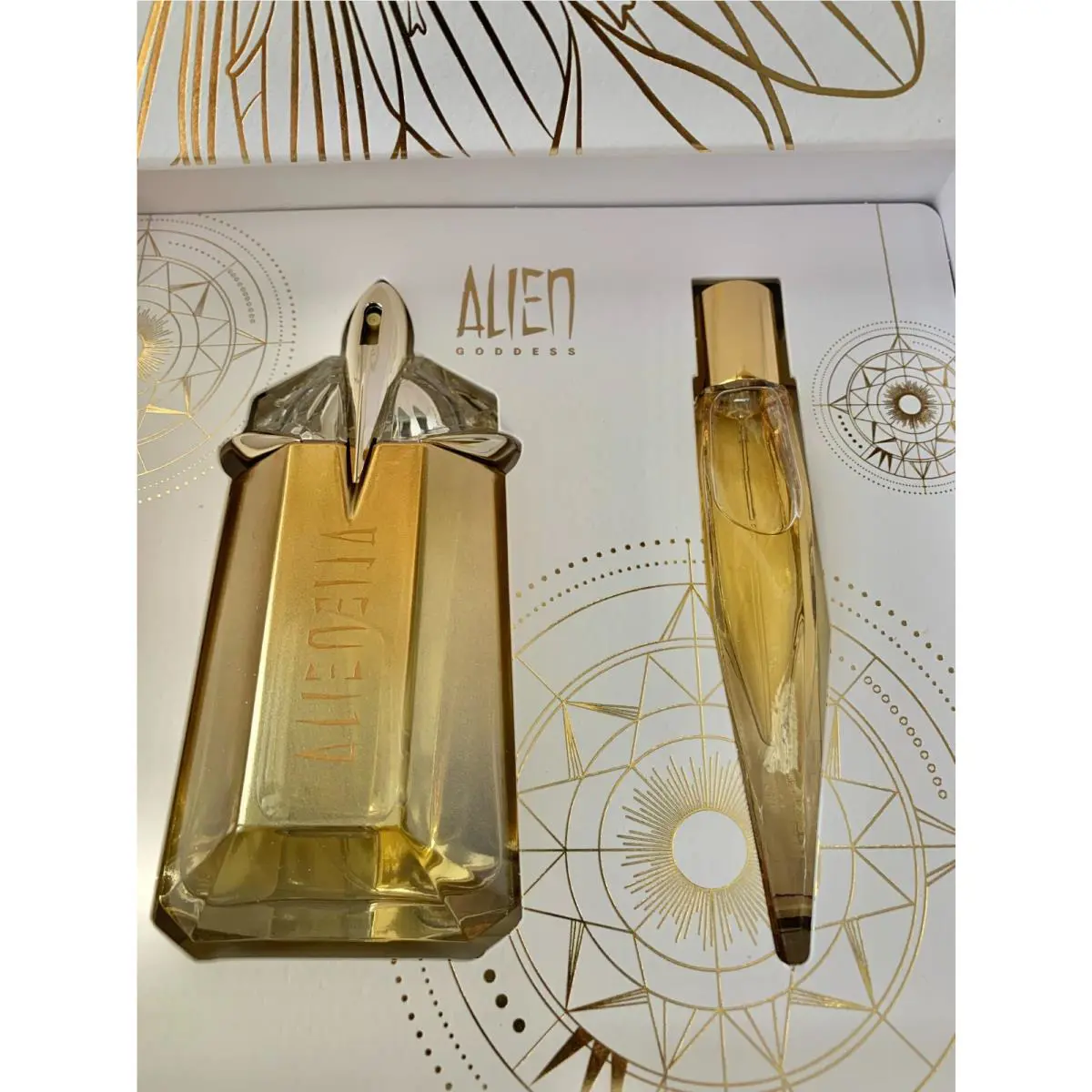 Alien Goddess Edp Eau de Parfum 2oz + Travel Spray Gift Set by Mugler