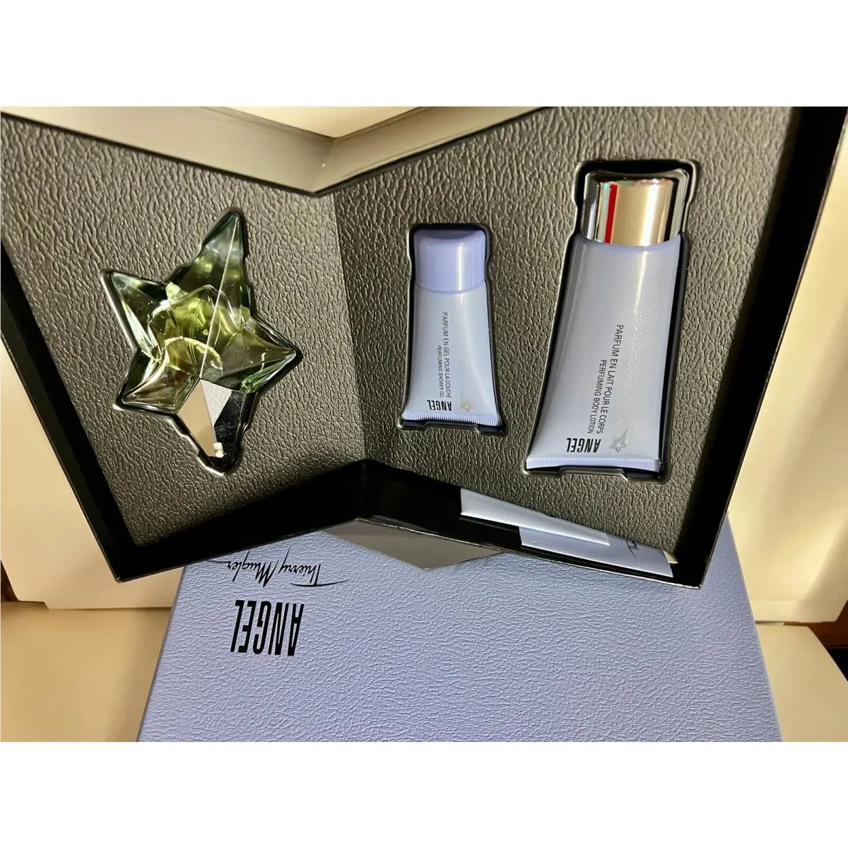 Set :1 x Angel 25 ml Edp + 1 x Body Lotion 100 ml + 1 Gel by Thierry  by Mugler