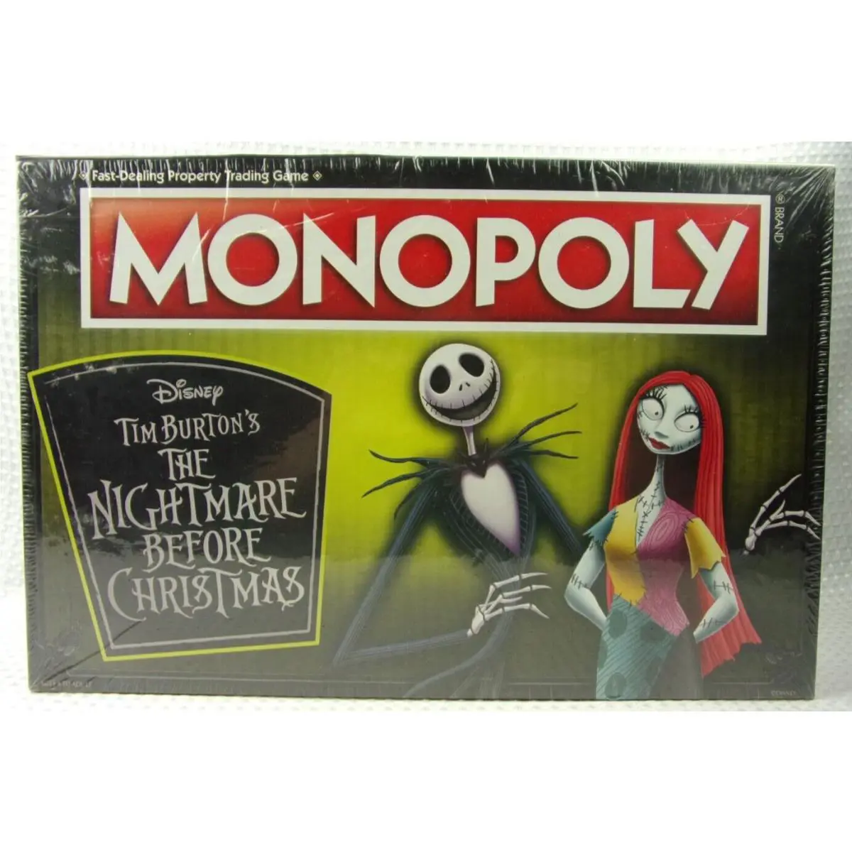 Monopoly Disney Tim Burton`s The Nightmare Before Christmas Edition Read
