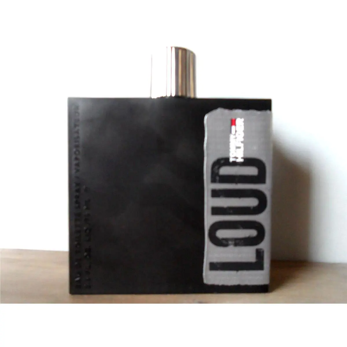 Loud Tommy Hilfiger For Him Edt Spray 2.5 oz / 75 ml As Pict