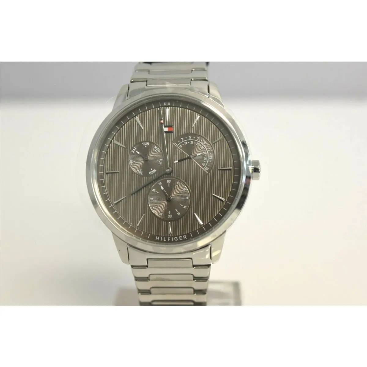 Tommy Hilfiger Silver Stainless Steel Gray Dial 1710385 Watch