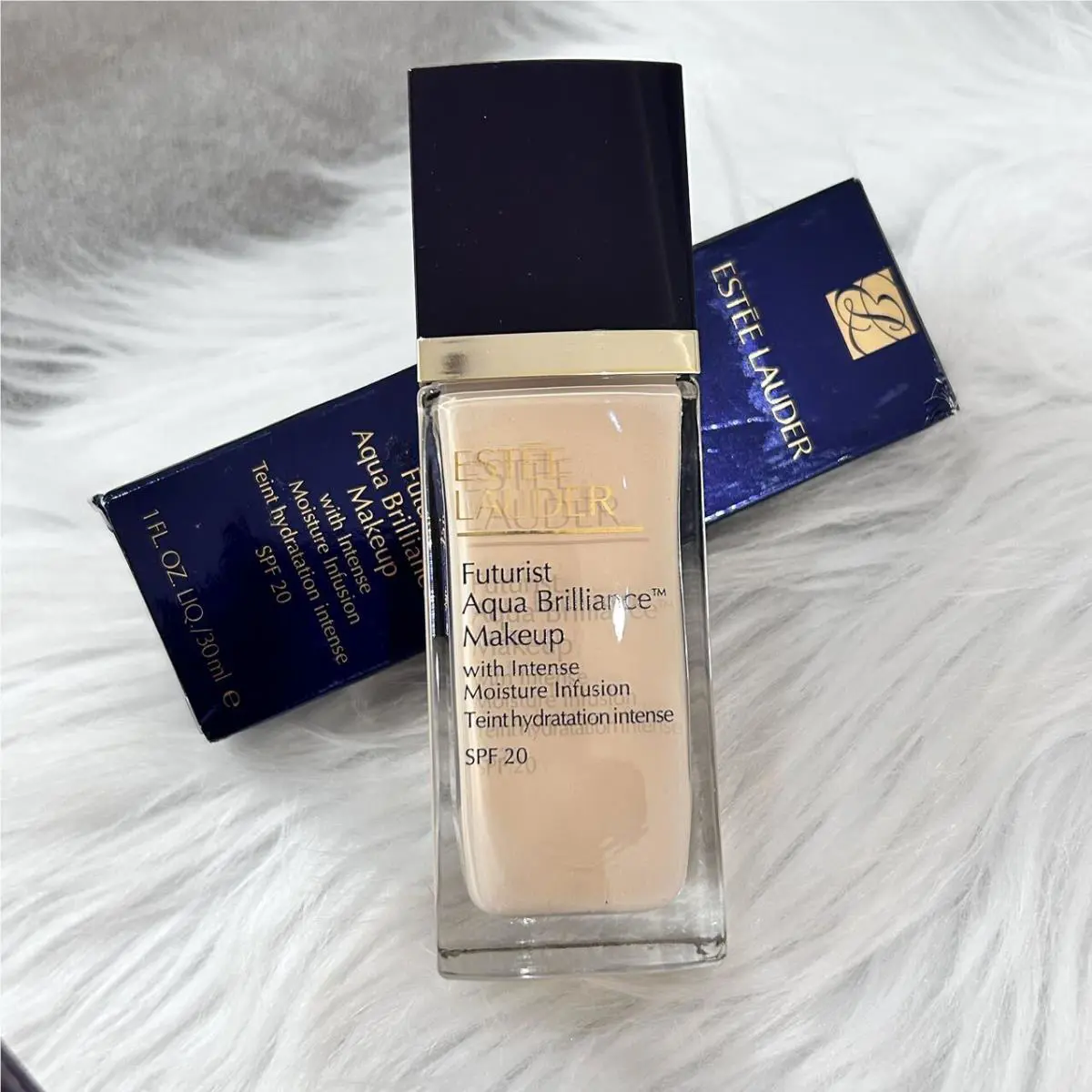 Estee Lauder Futurist Aqua Brilliance Makeup SPF20 Rare 30 ml