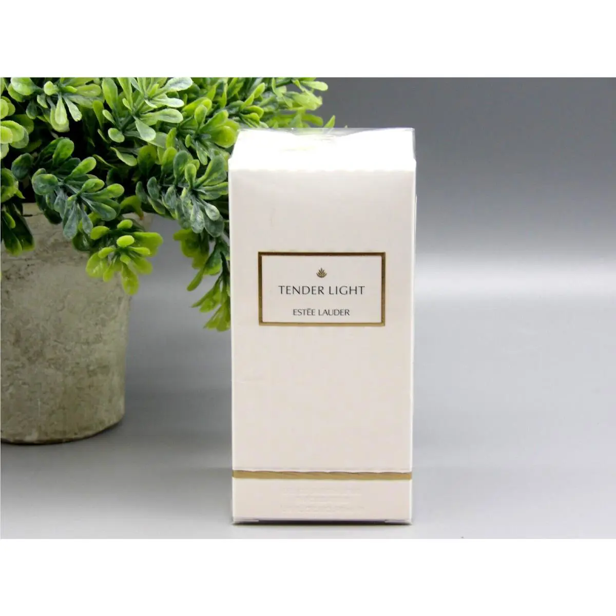 Estee Lauder Tender Light Eau De Parfum Spray 1.35 oz