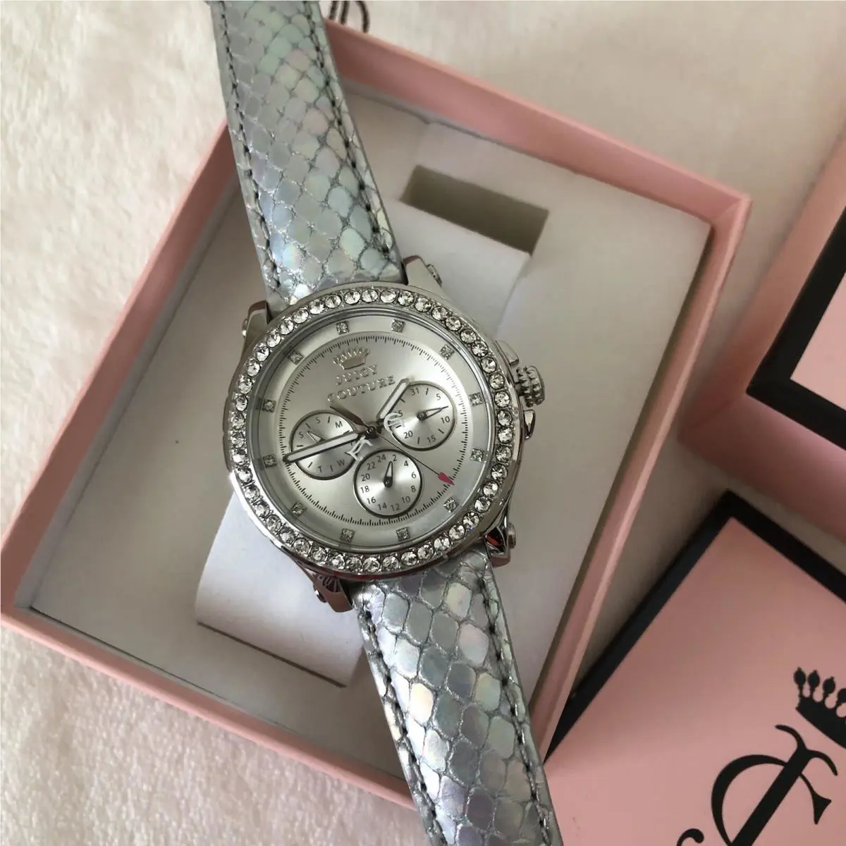 Juicy Couture 1901063 Woman’s Pedigree Silver Metallic Leather Strap$265