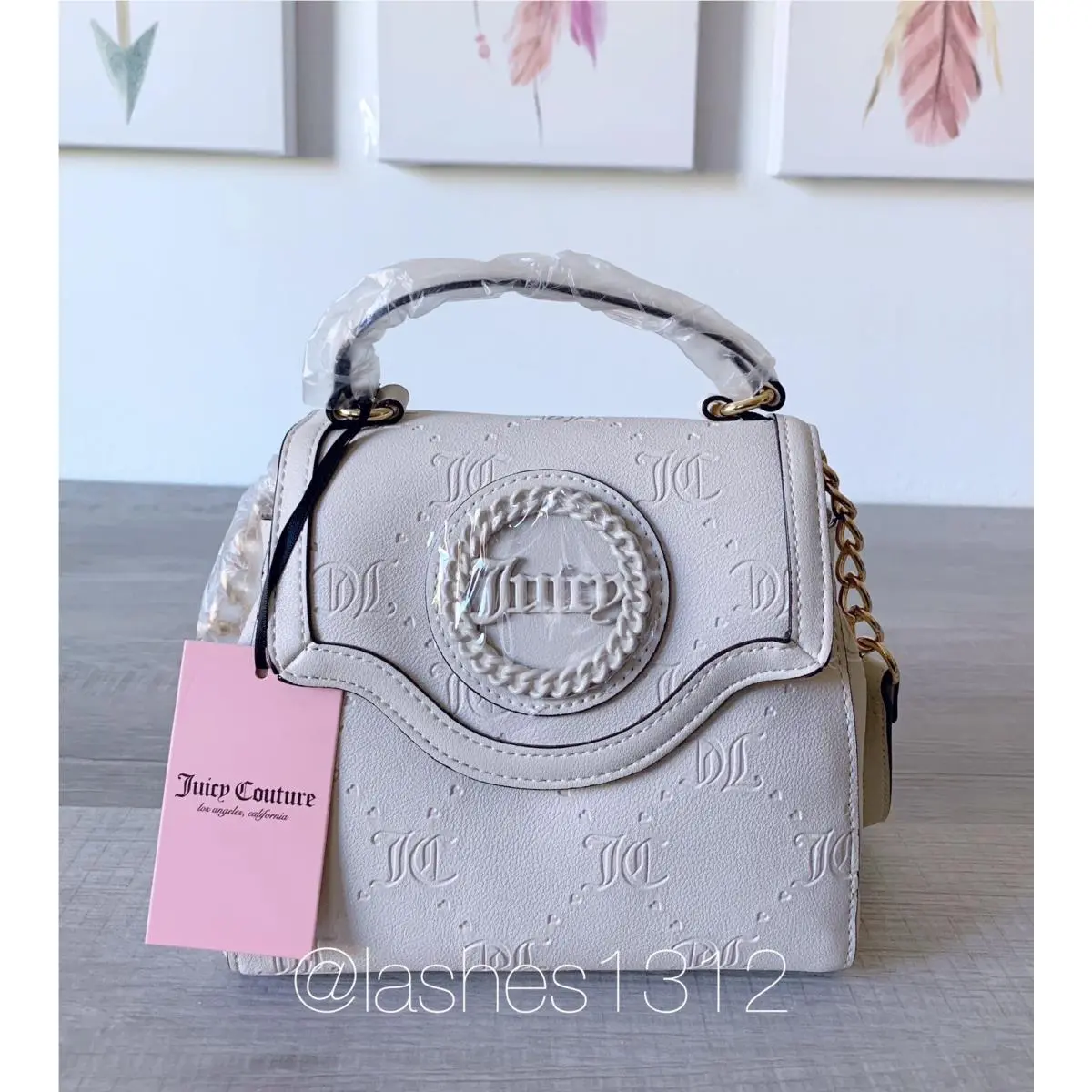 Juicy Couture Bag Stay in Circle Mini Crossbody - Cream