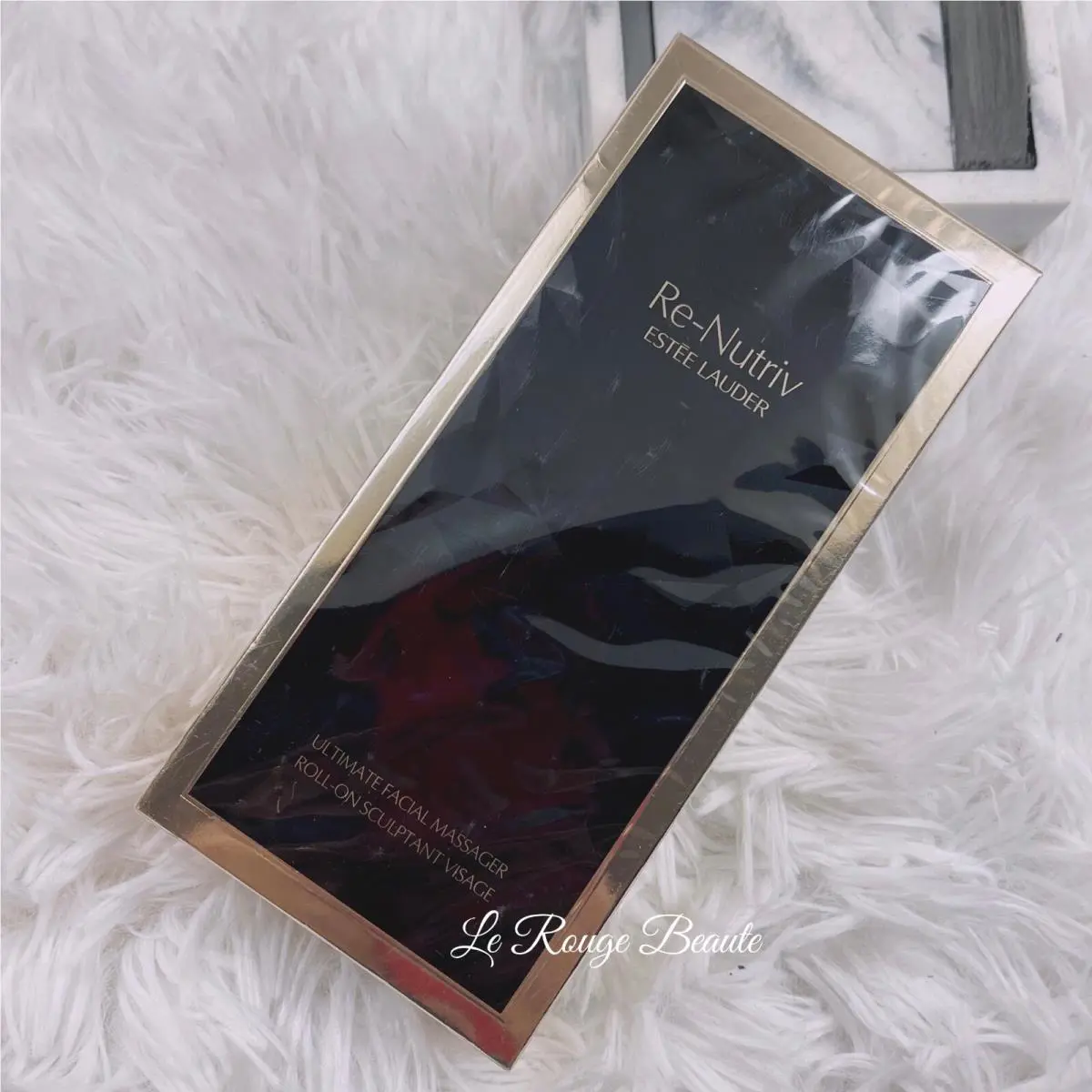 Estee Lauder Re-nutriv Ultimate Facial Massager