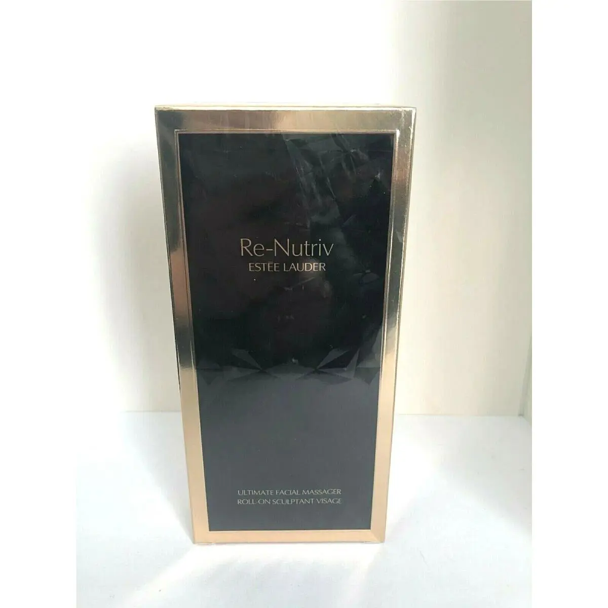 Estee Lauder Re-nutriv Ultimate Facial Massager