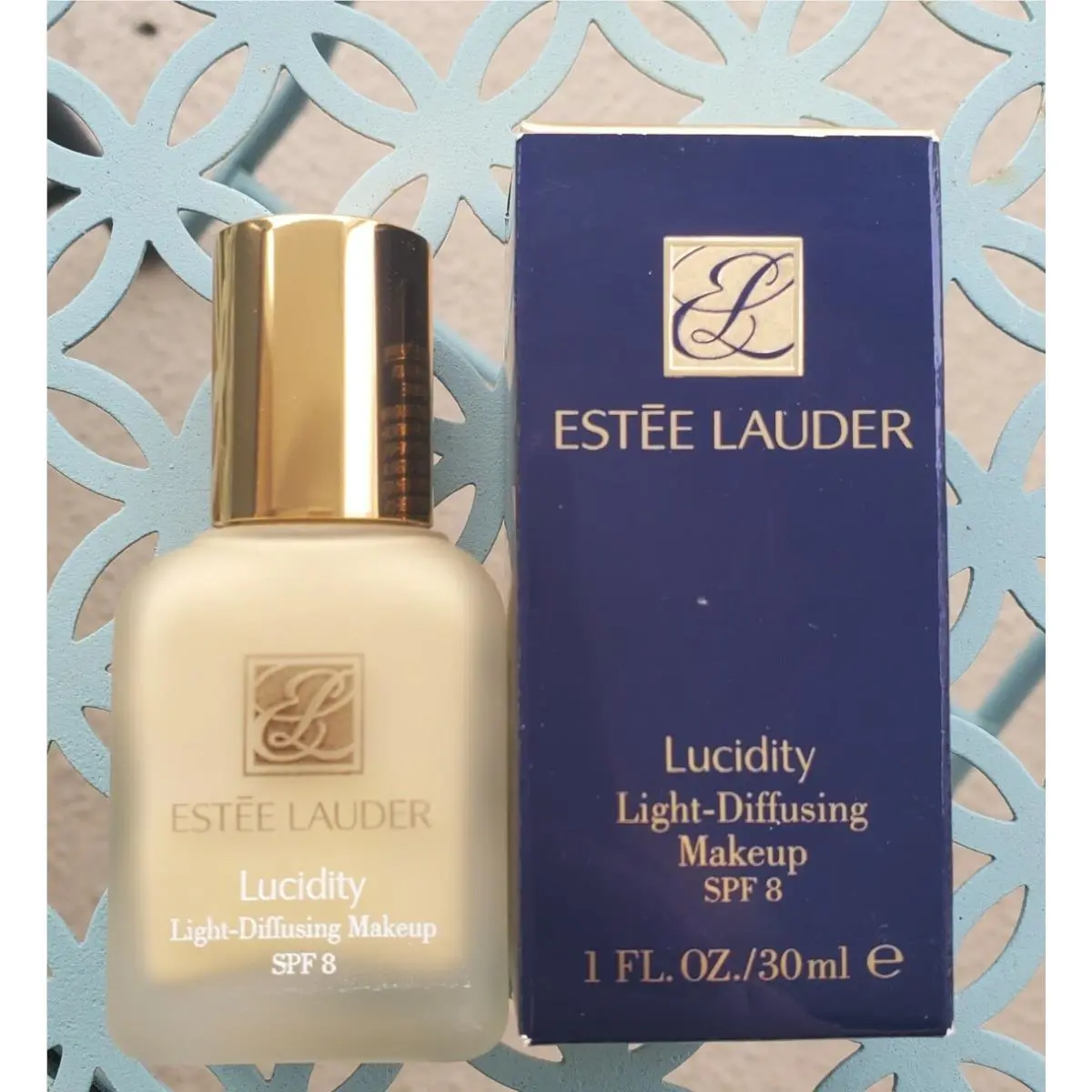 Estee Lauder Lucidity Light Diffusing Makeup Foundation Spf 8 Ivory Neutral 35