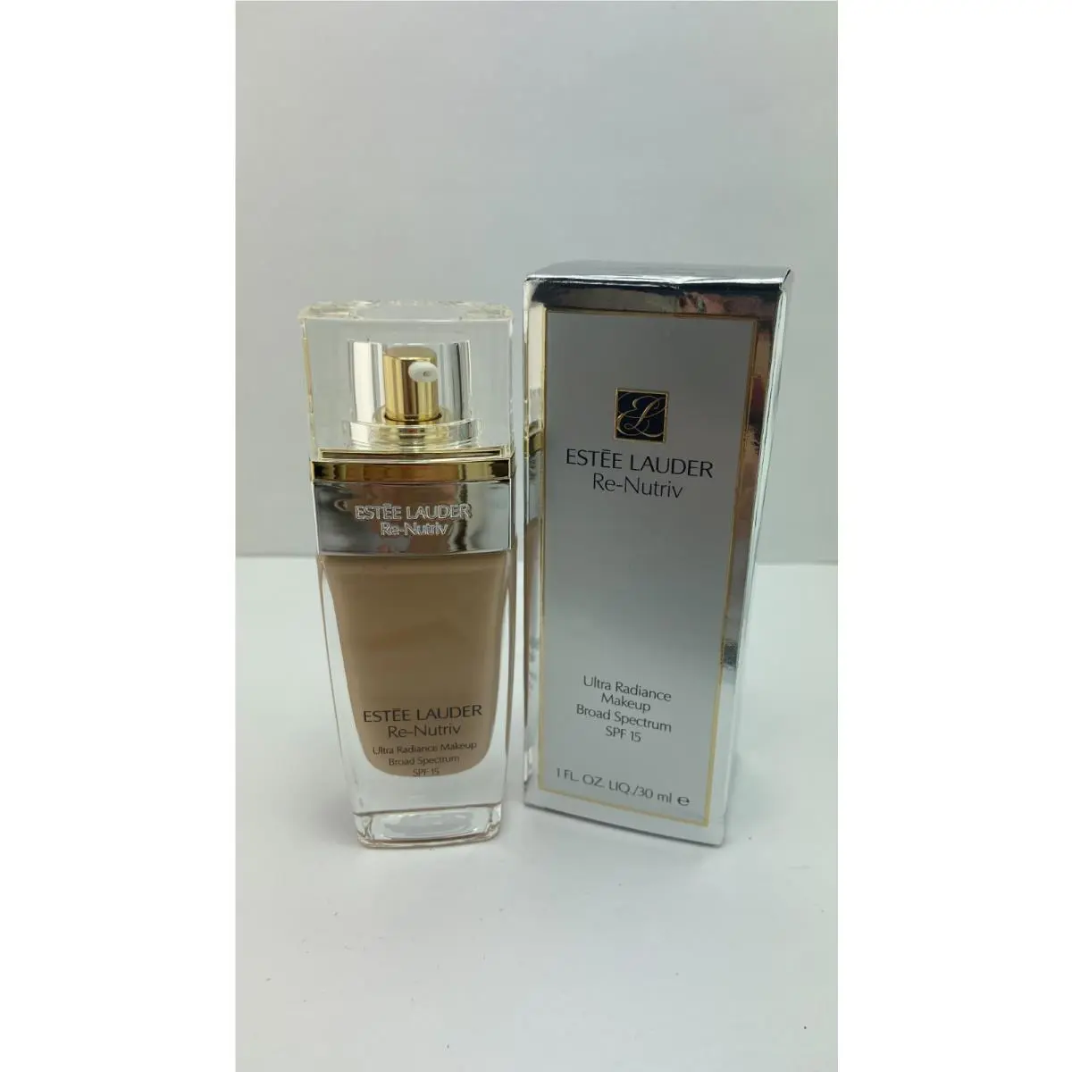 Estee Lauder Re-nutriv Ultra Radiance Makeup Spf 15 – 2N1 Desert Beige 30ml