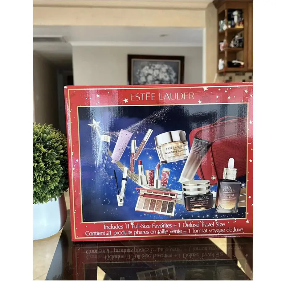 Estee Lauder Holiday Gift Set 11 Full Size + 1 Travel Case - Cool