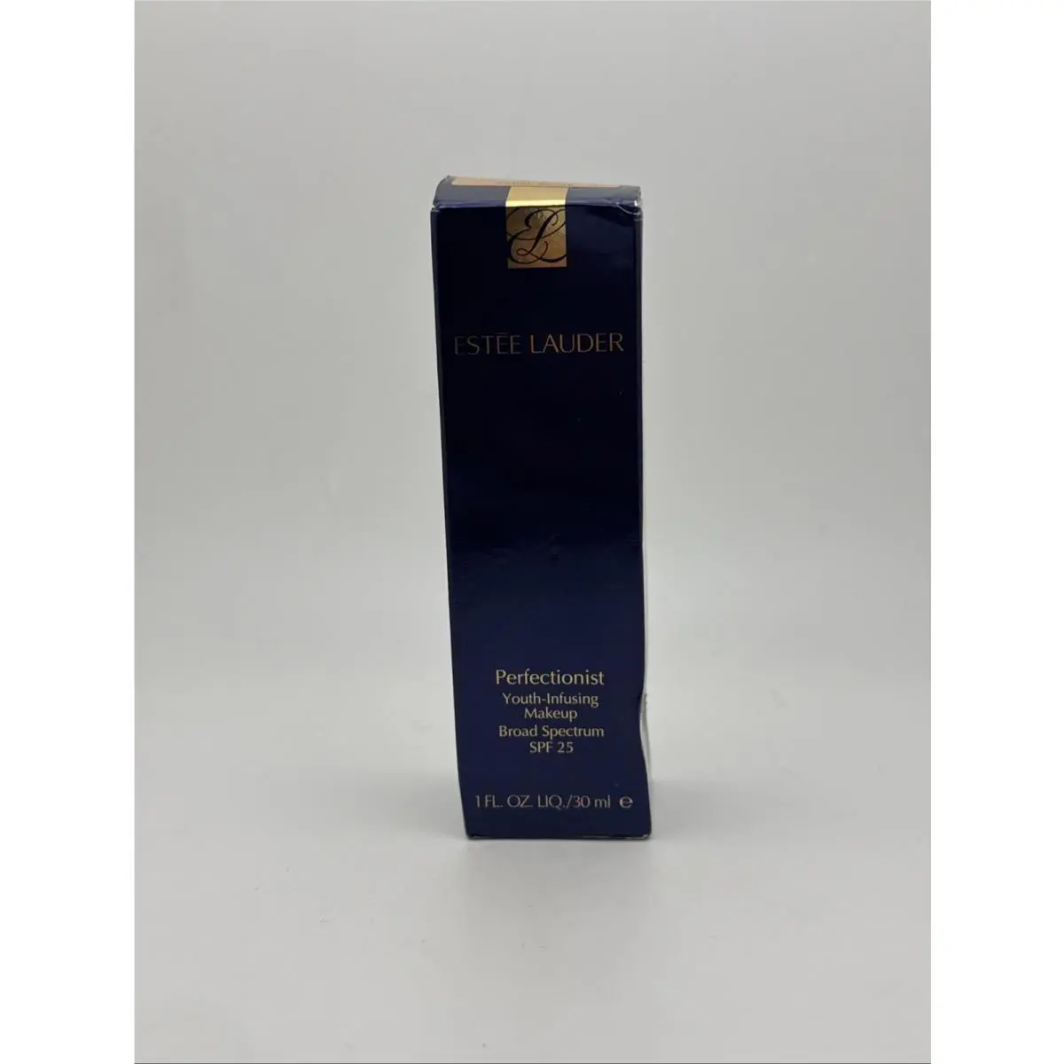 Estee Lauder Perfectionist Youth Infusing Makeup 1C1 Cool Bone Lnib 90% A5
