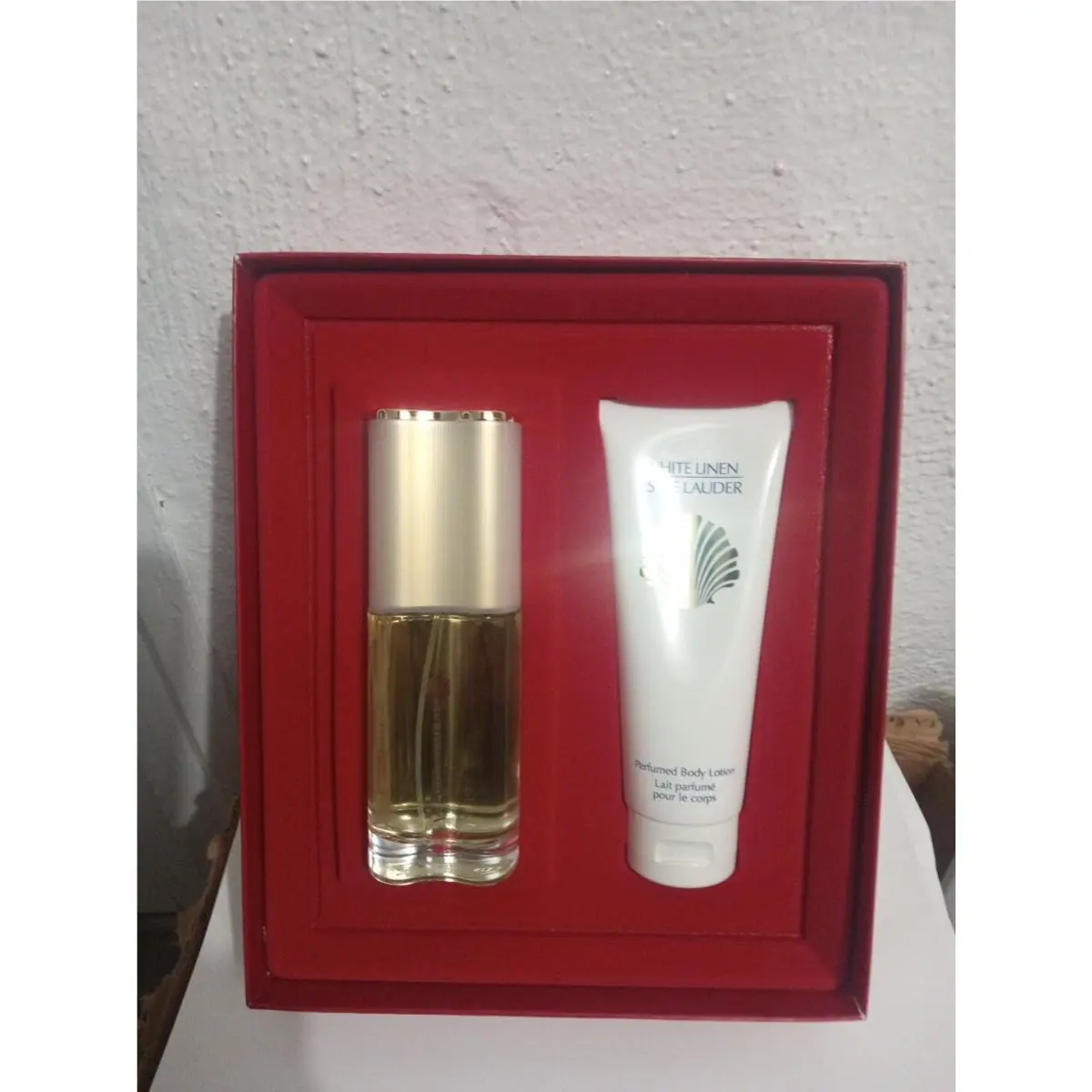 Estee Lauder White Linen 2PCE Gift Set 2.0 OZ Edp Spray 3.4 OZ Body Lotion