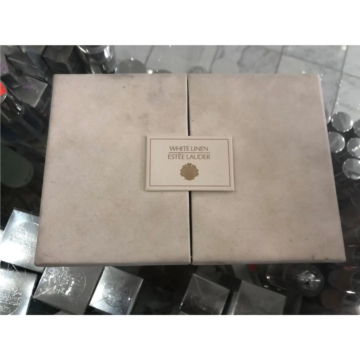 White Linen By Estee Lauder Gift Box Parfum 7.5 ml