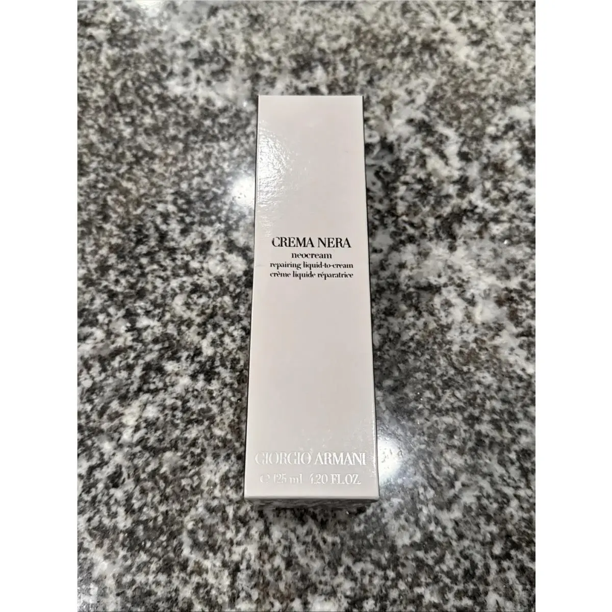 Giorgio Armani Crema Nera Neocream Repairing Liquid to Cream 4.2 oz