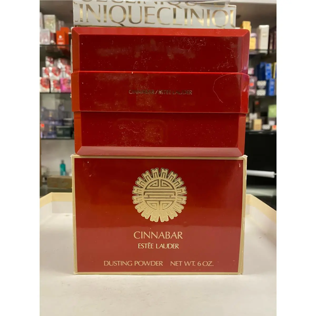 Cinnabar by Estee Lauder Dusting Body Powder 6 oz