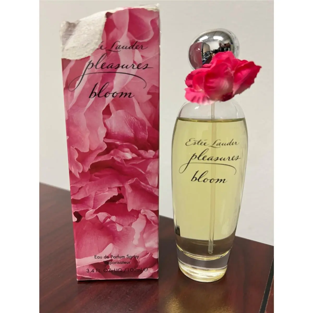Pleasures Bloom Estee Lauder 3.4 oz / 100 ML Edp with Defected Spray No Work