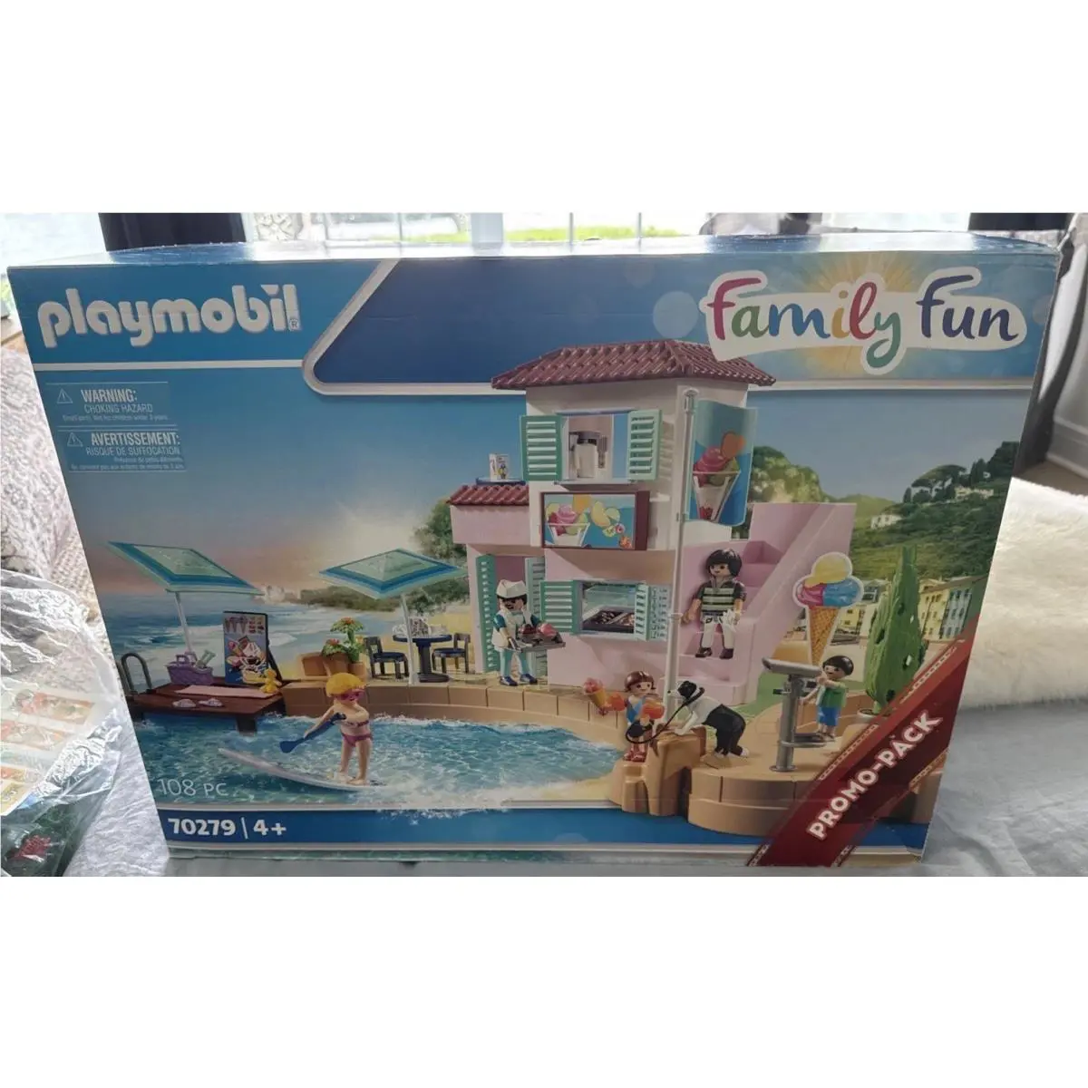 Playmobil 70279 Family Fun Port with Ice Cream Vendor