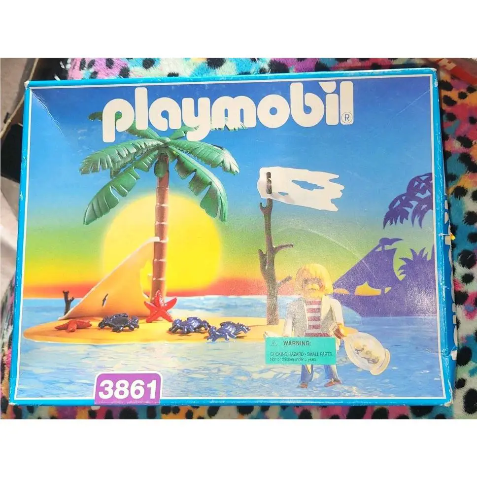 Playmobil 3861 Pirate Island Castaway Stranded Deserted Isolation Toy Set