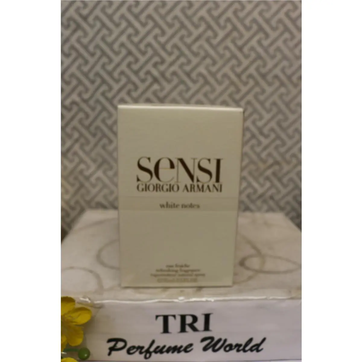 Sensi White Notes Giorgio Armani Eau Fraiche Refreshing Fragrance 2.5 oz