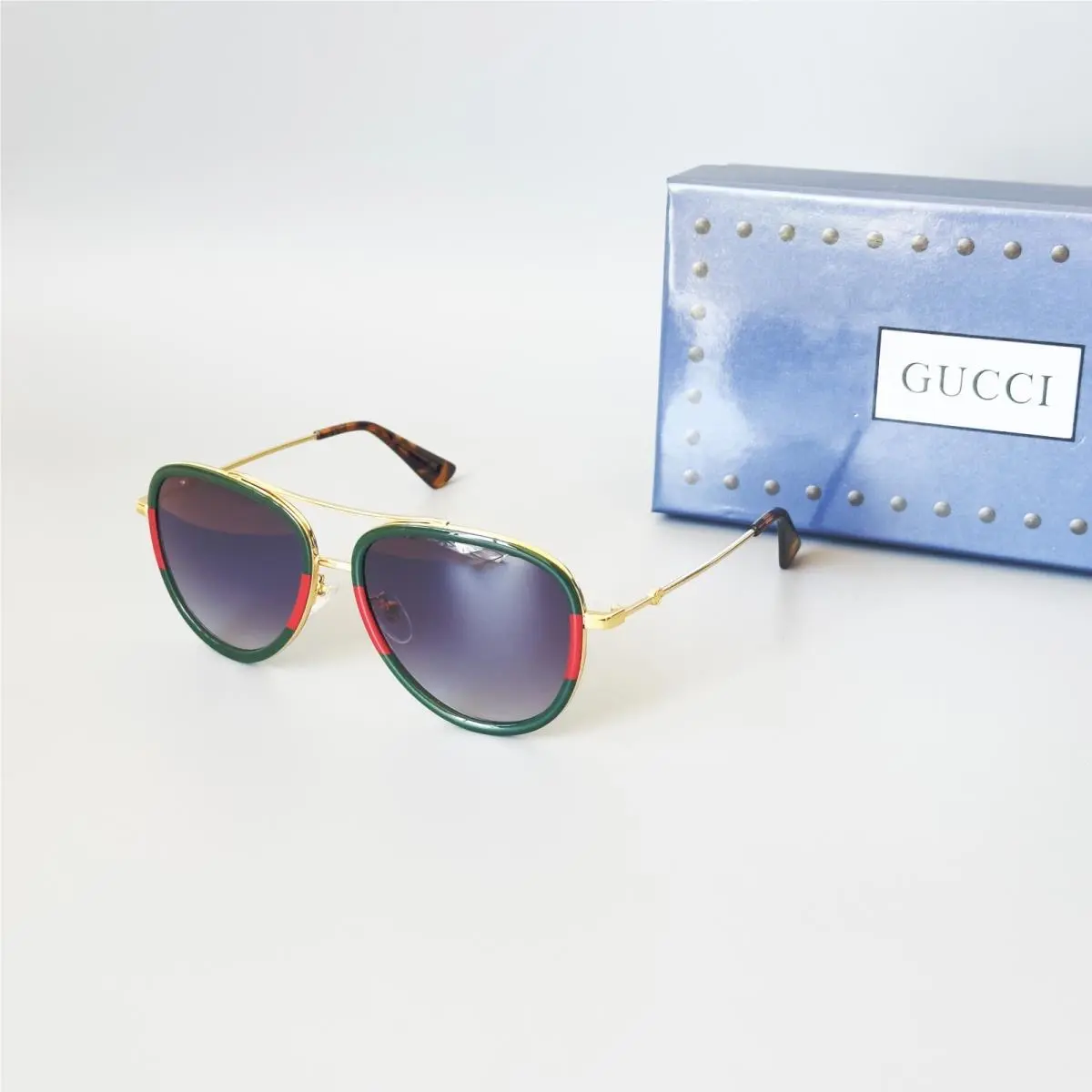 Gucci GG0062S Aviator Sunglasses Gold Frame Gray Gradient Lens Box - Frame: Gold, Lens: Gray