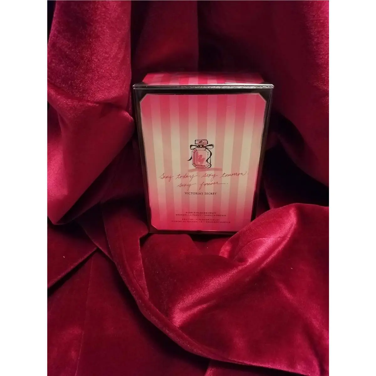 Victoria`s Secret VS Bombshell Eau de Parfum Fine Fragrance 1.7 - 3.4oz by Victoria's Secret