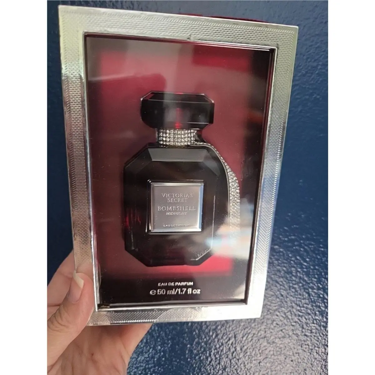 Victoria`s Secret Bombshell Midnight 2024 Eau DE Parfum 1.7 OZ HB10