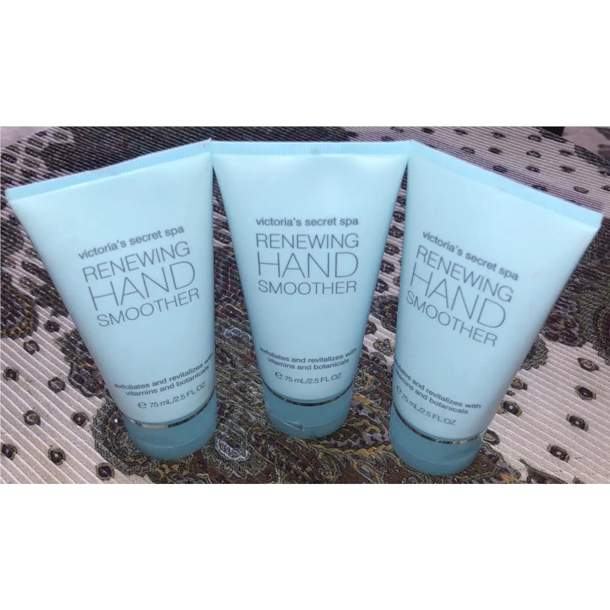 Victoria`s Secret Spa Hand Smoother Renewing 2.5 Oz Lot Of 3 Total 7.5 Oz Total