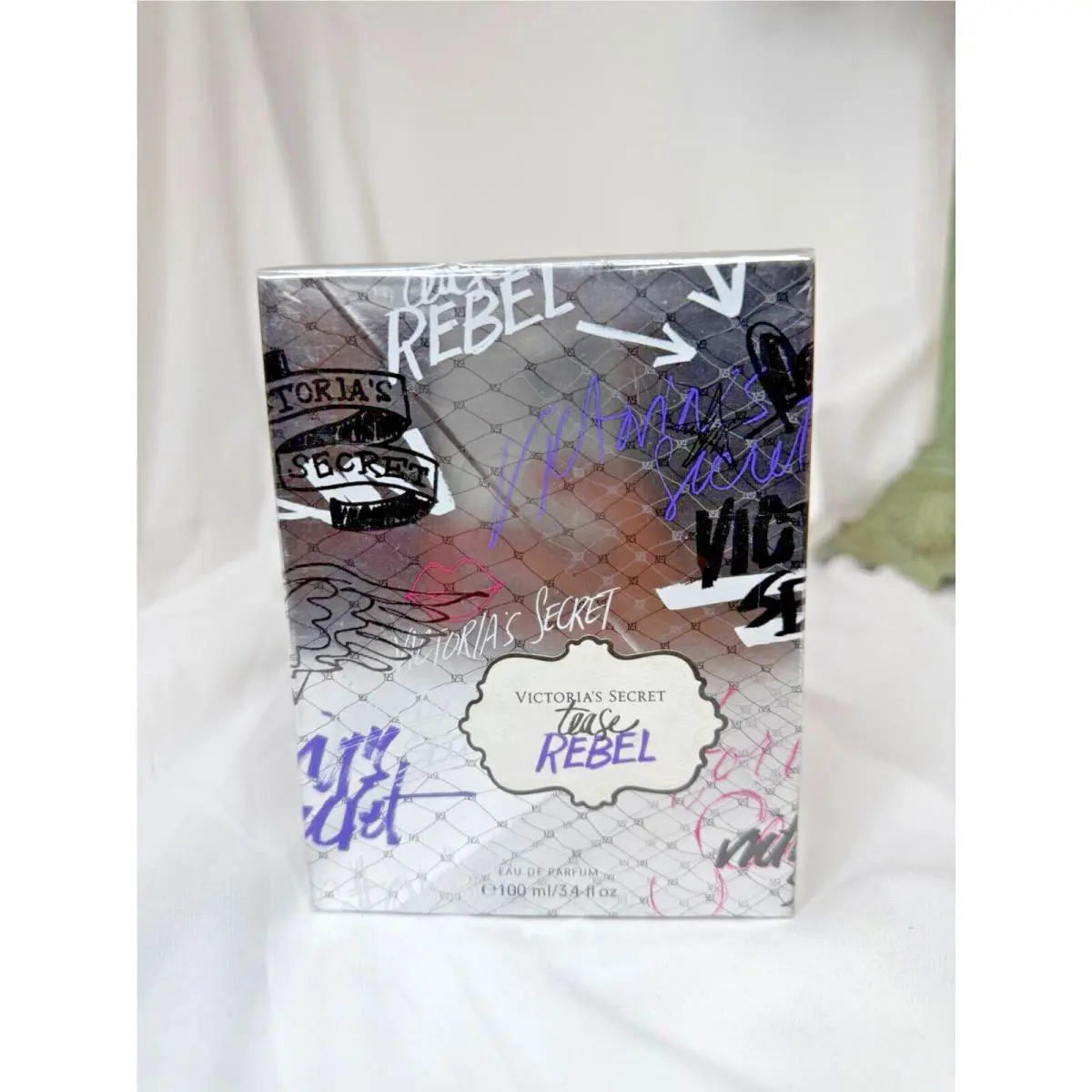 Victoria`s Secret Tease Rebel Eau De Parfum Spray 100ml