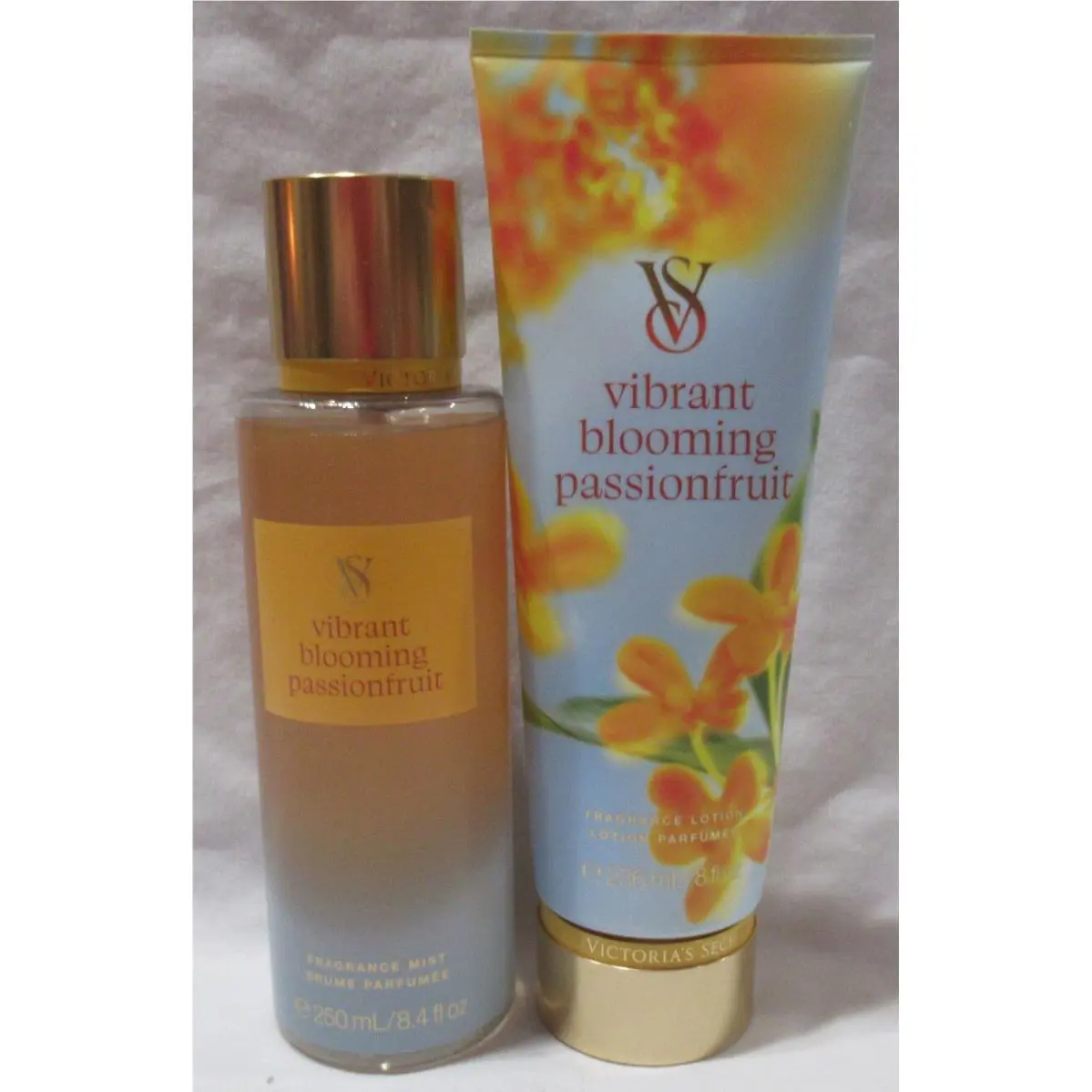 Victoria`s Secret Fragrance Mist Lotion Set of 2 Vibrant Blooming Passionfruit