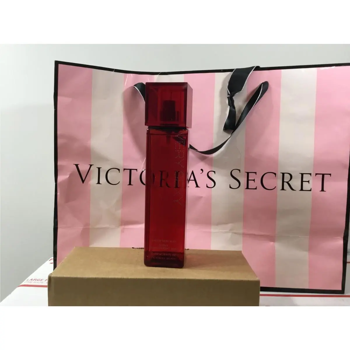 Victoria`s Secret Very Sexy Sheer Sexy Mist Spray 8.4 OZ / 250 ML