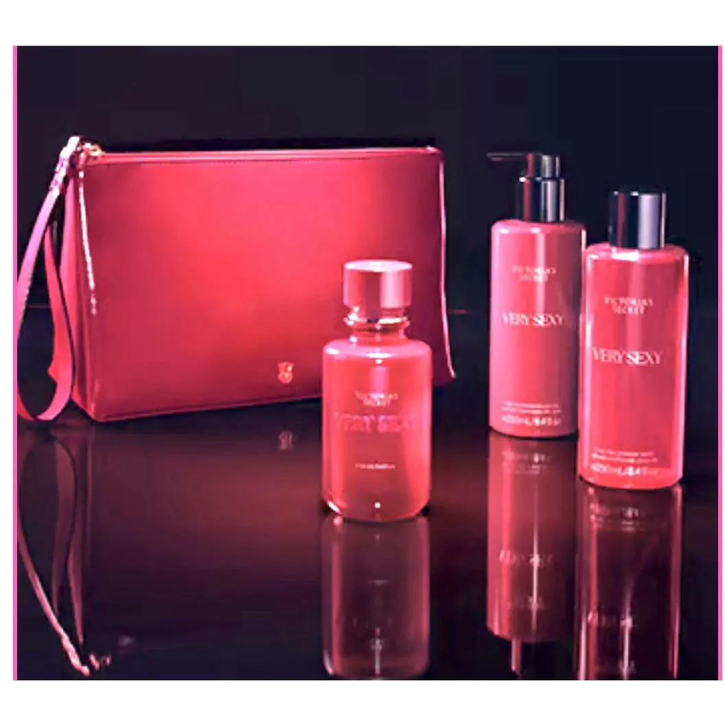 Victoria`s Secret Very Sexy Scarlet Edp 3.4 oz Perfume 4-Pc Gift Set by Victoria's Secret