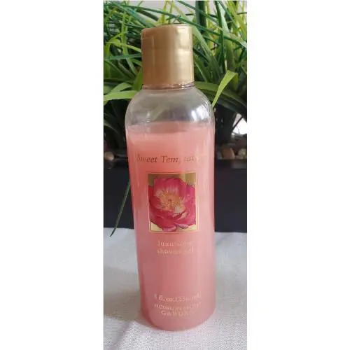Victoria`s Secret Garden Sweet Temptation Luxurious Shower Gel 8 oz/236 ml Disc