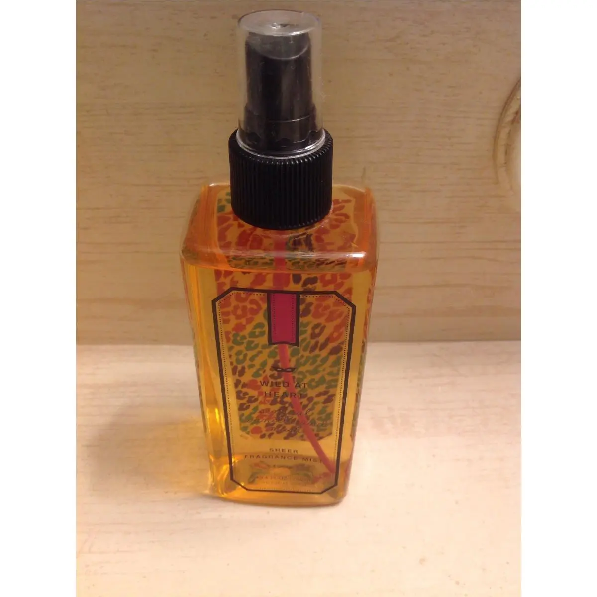 Victorias Secret Signature Wild AT Heart Fragrance Body Mist 8.4oz