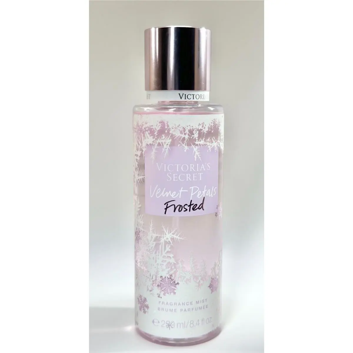 Victoria`s Secret Frosted Velvet Petals Spray 8.4 oz
