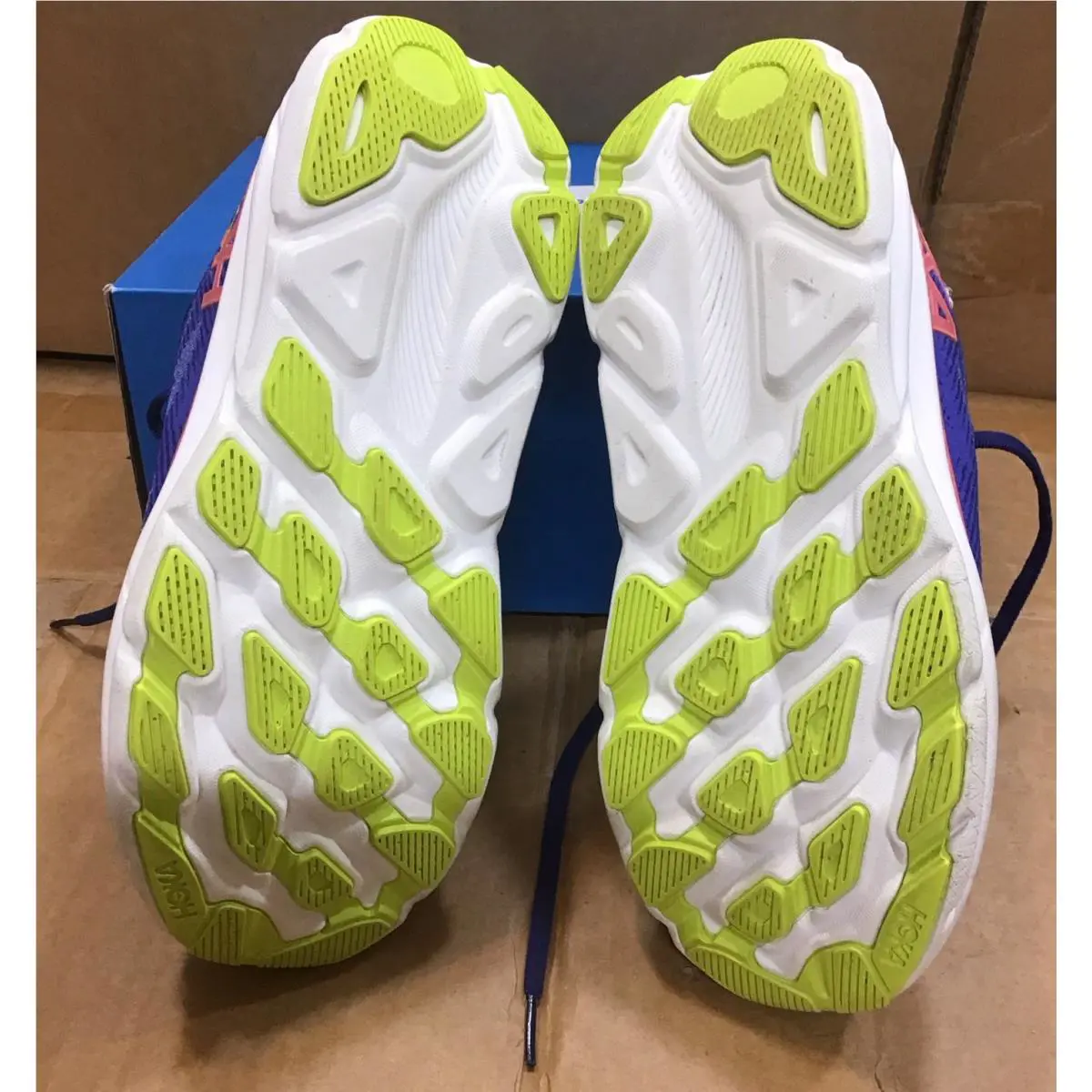 Hoka shoes - Hoka One One Clifton 9 - Pink 17